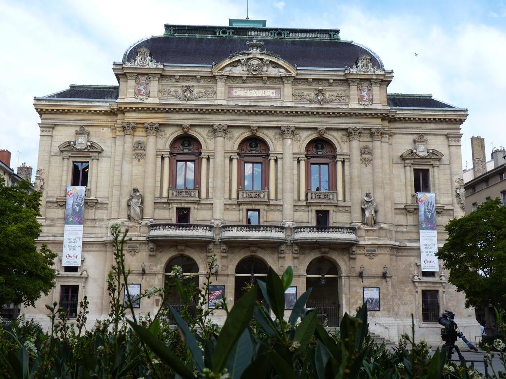 Best Western Lyon Saint-Antoine Exterior photo